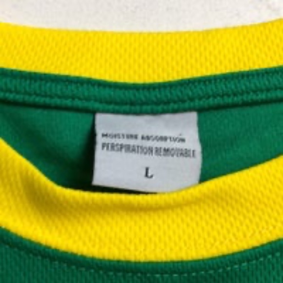 Brasil Men’s Soccer Jersey  I - Picture 2 of 3